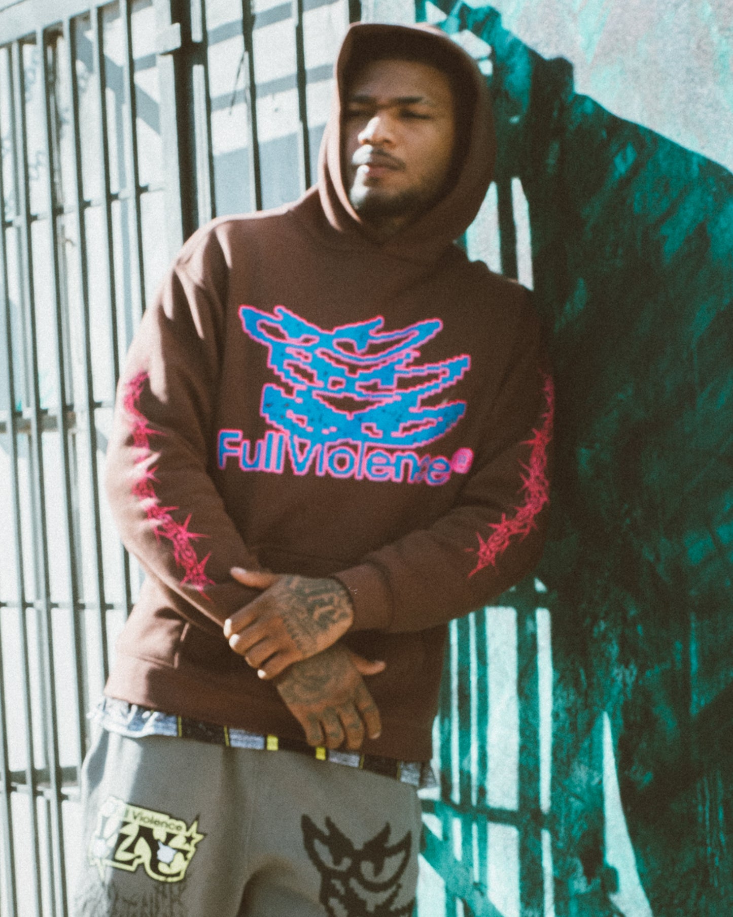 VLNC Hoodie in Brown